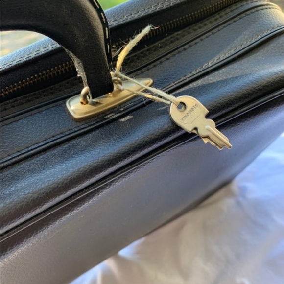 VINTAGE SMALL TRAVEL CASE - Picture 4 of 4